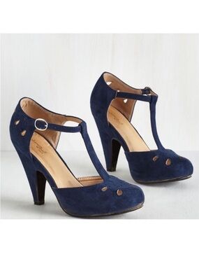 Modcloth the Zest Navy T-Strap Heels fabric covered size 7.5-8